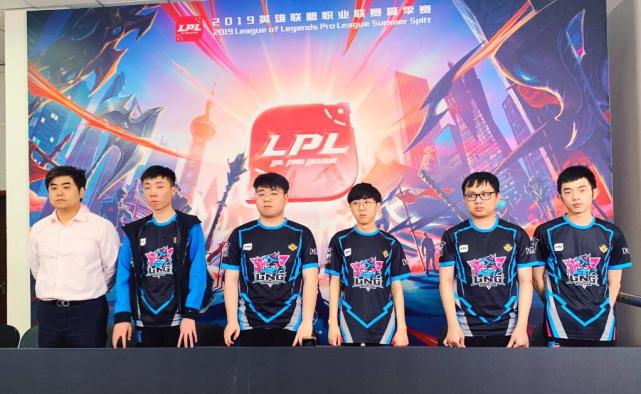 持专注与学 持专注与学