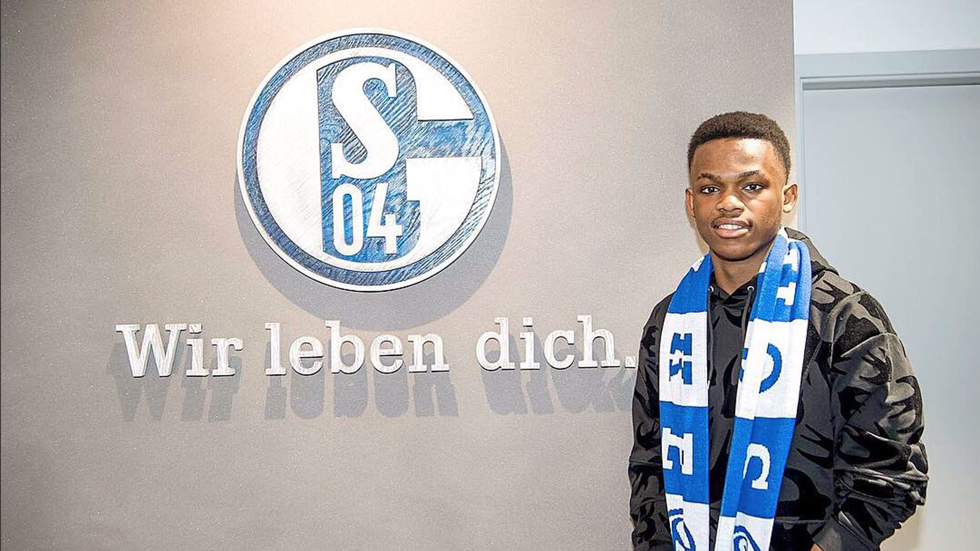 入探讨这场 入探讨这场